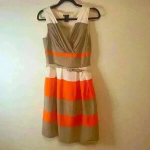 New Directions Tan White and Orange Dress Size 6
